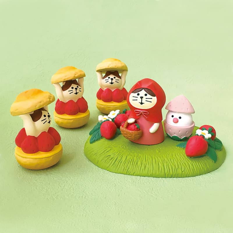 Custom Resin Kawaii Japanese Zakka Strawberry Cat Miniature Figurine Decor — image 2