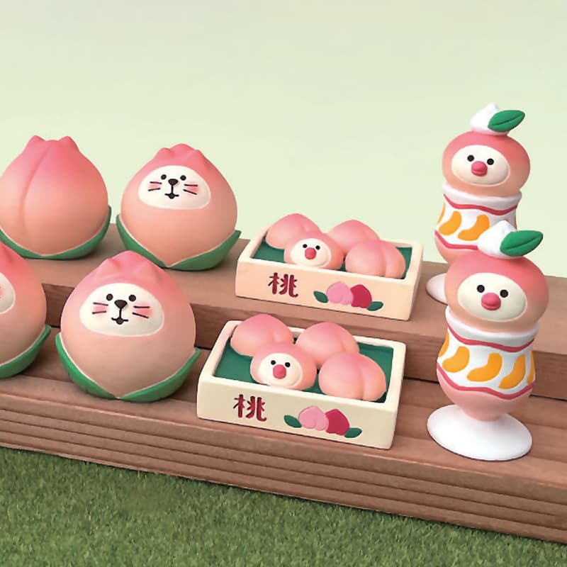 Custom Resin Kawaii Japanese Zakka Peach Cat Miniature Figurine Decor — image 2