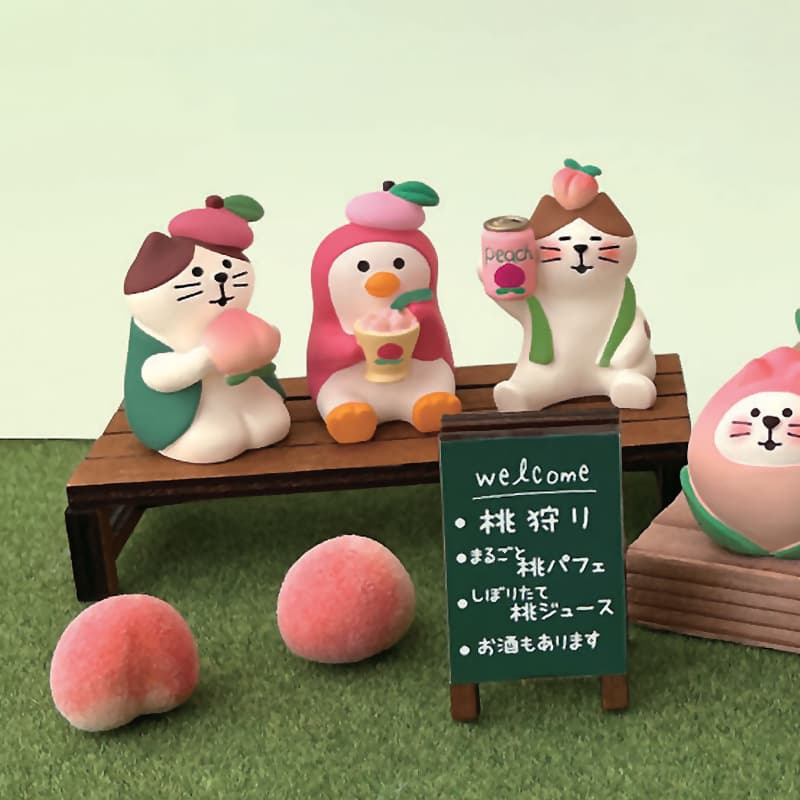 Custom Resin Kawaii Japanese Zakka Peach Cat Miniature Figurine Decor — image 4