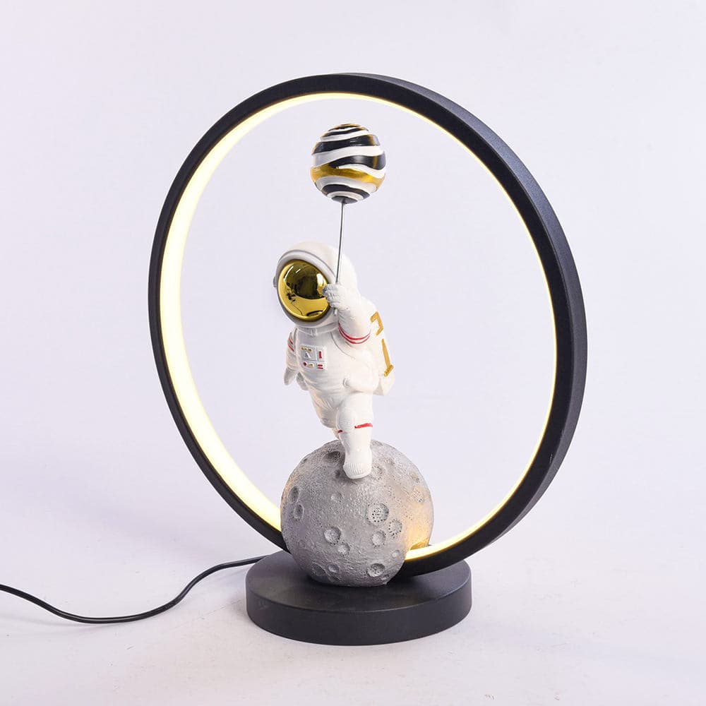 Modern LED Resin Astronaut Statue Table Night Light with USB Plug for Kids Room Bedroom Nightstand Decoration — image 4
