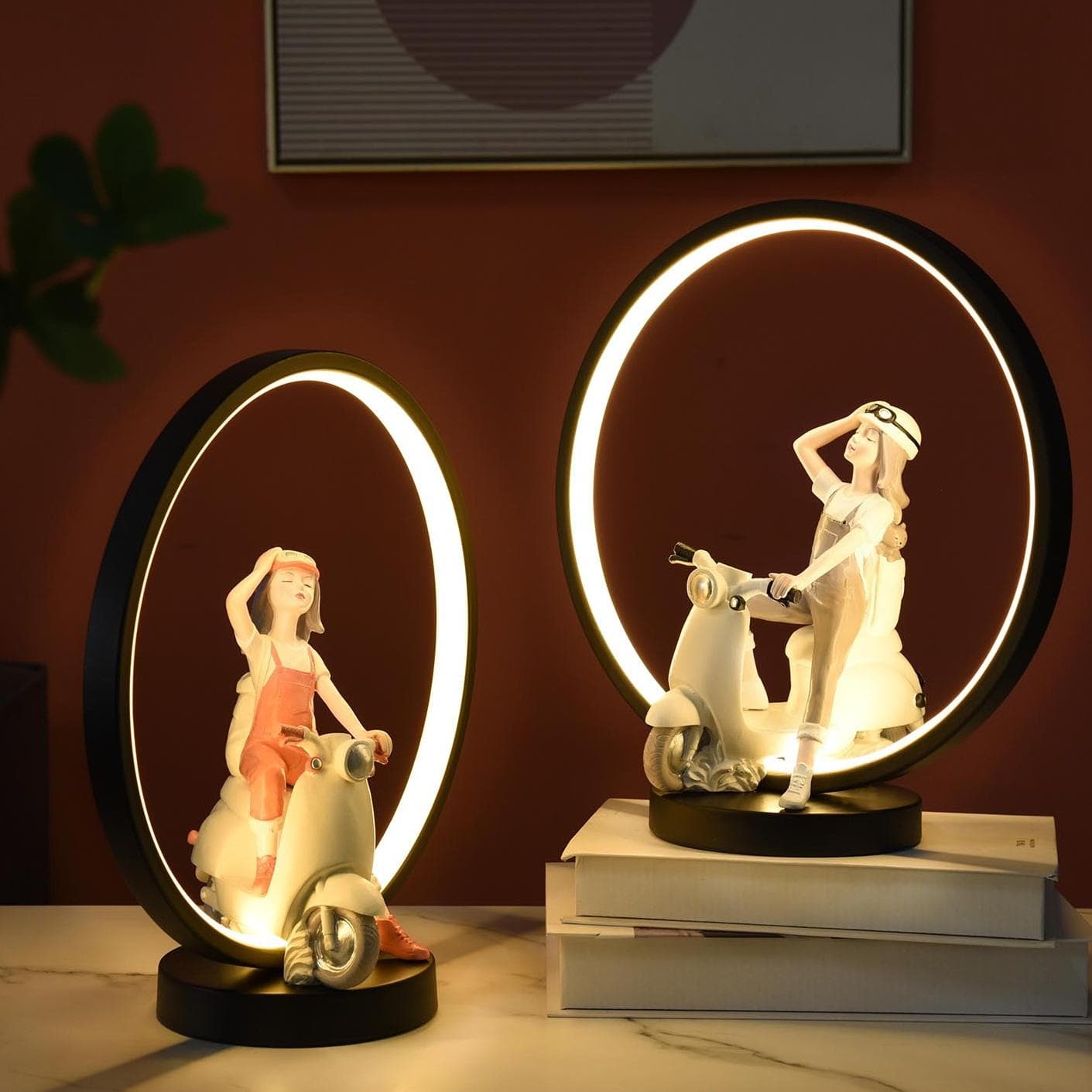 Cute Home Decor Led Room Night Light Resin Girl Figurine Table Lamps for Home Hotel Decor Nordic Table Lamp