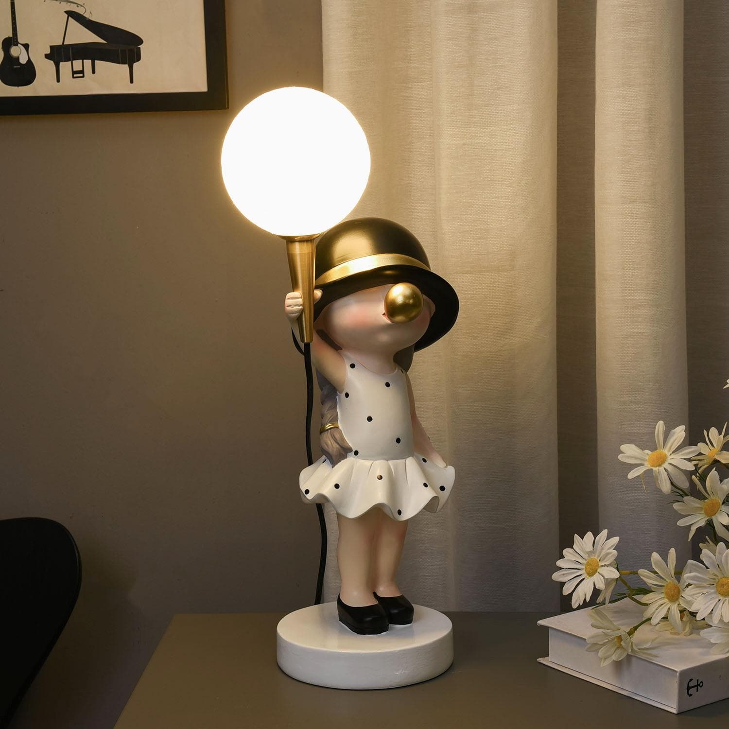 Lovely Kids Room Table Interior Home Decoration Blowing Girl Sculpture Resin Bubble Girl Statue Nordic Bedroom Night Lamp