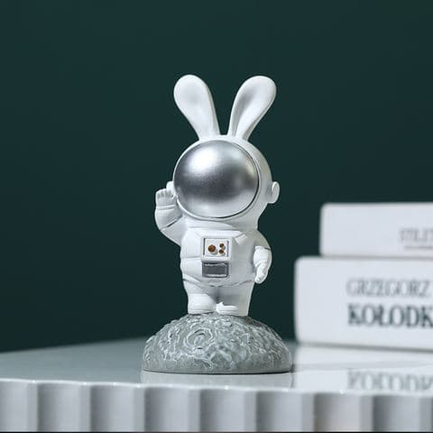 High Quality Creative Resin Cute Bunny Astronaut Figurine Desktop Ornament Gift for Kids