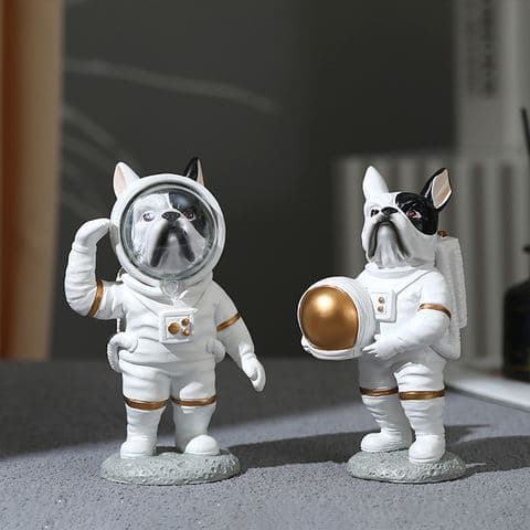 Creative Space Dog Figurine Astronaut Costume Resin Gift Sci Fi Desk Decor Unique Home Office Accent