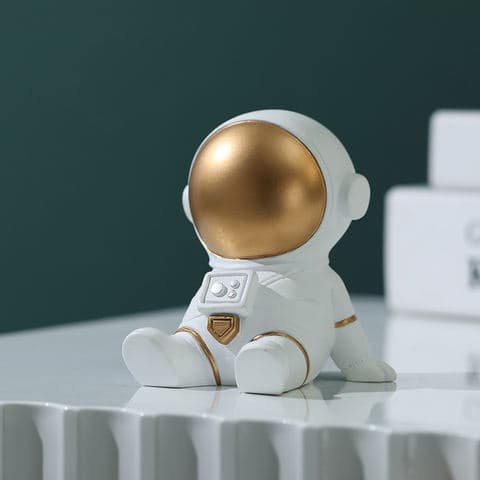 Spaceman Resin Figurine Astronaut Model Desk Decor Sci Fi Home Office Art Sculpture Unique Accent Gift