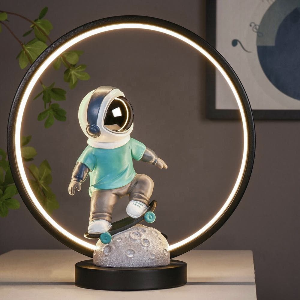 3pcs MOQ USB Cable Resin Decorative Astronaut Figurine Night Light 3D Space Man Statue LED Table Lamp Home Decor