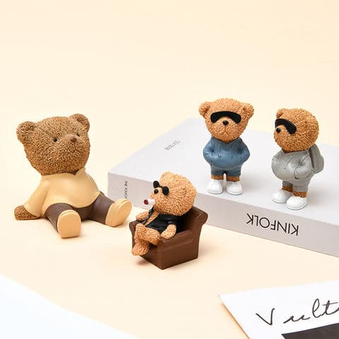 Modern Unique Handicraft Cute Cartoon Animal Resin Bear Sculpture Set Desktop Ornament