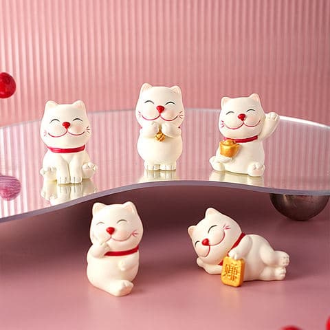 Wholesale Mini Cute Lucky Cat Resin Figurines Ornaments Hand-painted Gifts for Home Car Decoration