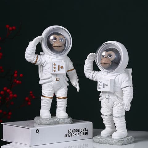 Space Monkey Astronaut Resin Statue Sci Fi Creative Decor Fun Home Office Desk Art Whimsical Accent