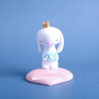 High Quality Custom Resin Cute Cartoon Rabbit Phone Stand Figurine Desktop Decoration with Crown